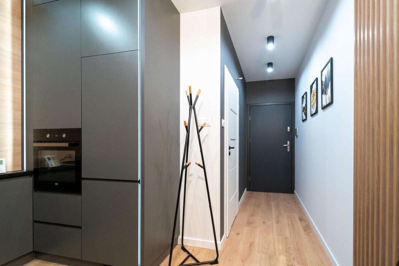 Panorama Capital Tito - 16 Pietro Apartment Rzeszow Luaran gambar