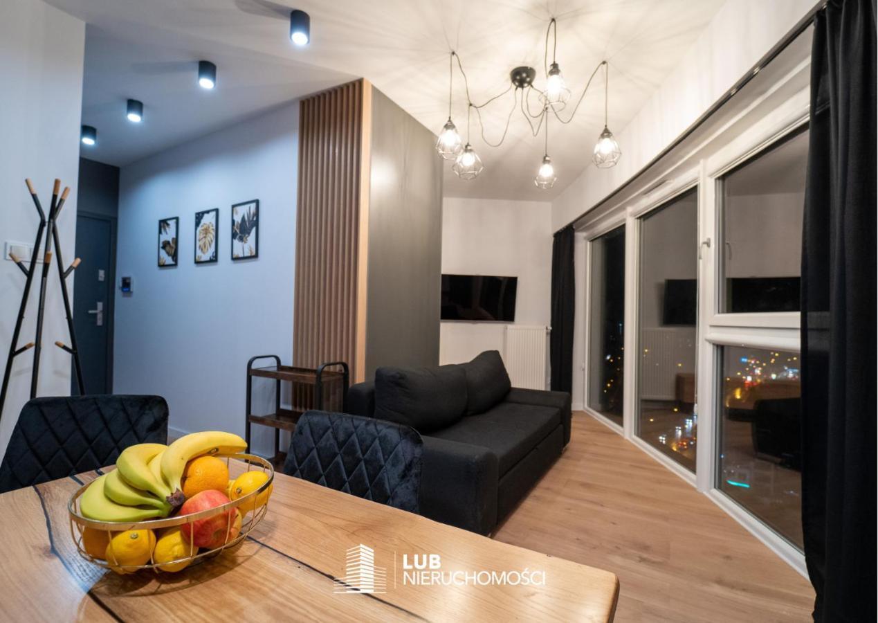 Panorama Capital Tito - 16 Pietro Apartment Rzeszow Luaran gambar